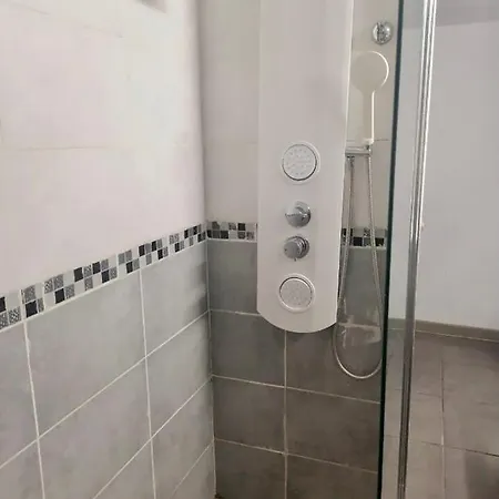 Entierement Renove Apartmán Cerbère