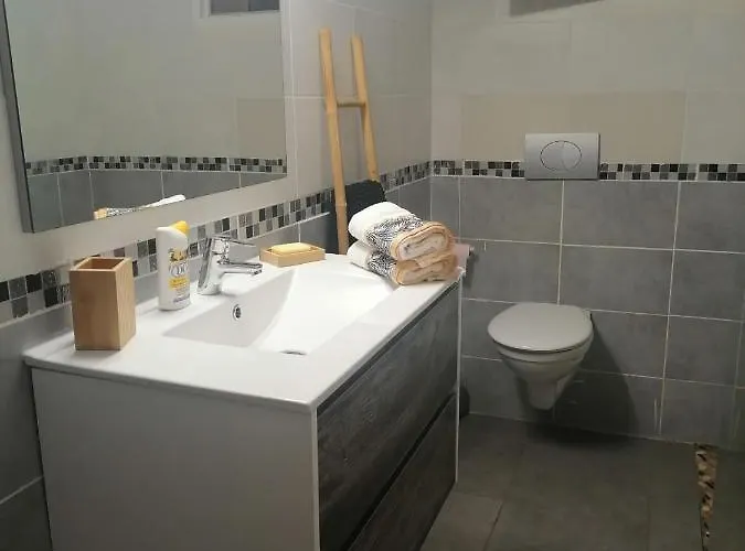 Entierement Renove Διαμέρισμα *
