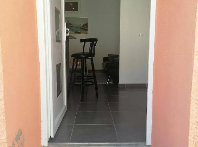 Entierement Renove Διαμέρισμα
